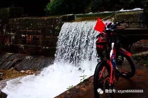 山东省十四届人大二次会议主席团常务主席、主席团成员和秘书长名单